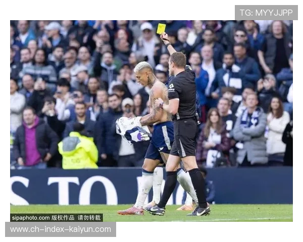 曼联2-2读秒绝平热刺,德里赫特救主终结对手四连败